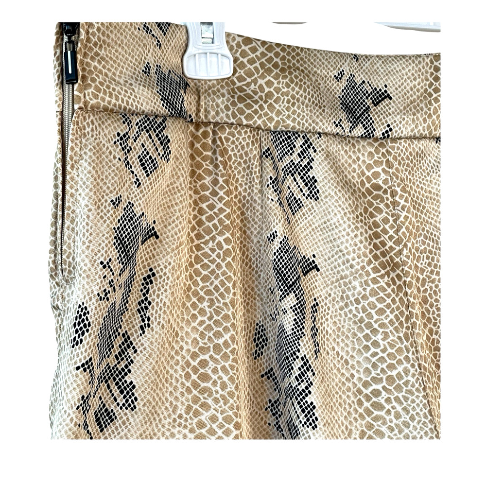 JAMIE SADOCK Size 16 Tan Black Snakeskin Print Side Zip Bermuda Golf Long Shorts - Picture 3 of 8